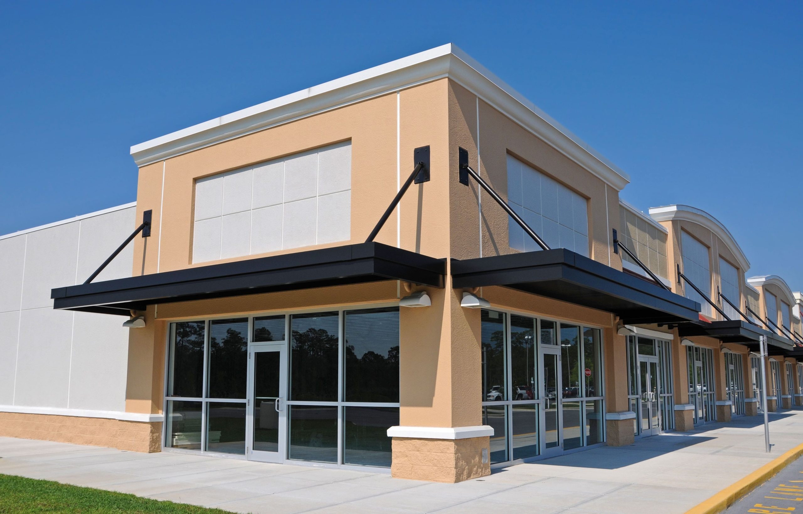 Durable commercial awning installation in Orlando